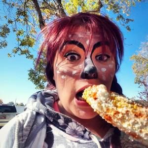 Meet your Posher, Brittni